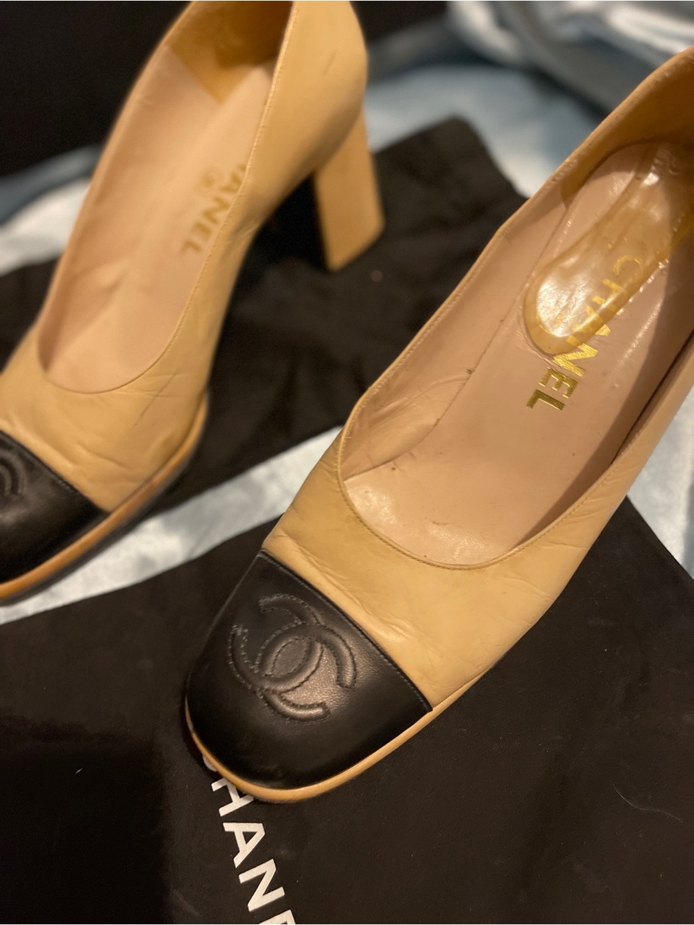 CHANEL Beige Leather Ballet Flats with Black Cap-Toe and CC Logo - Picture 9 of 11